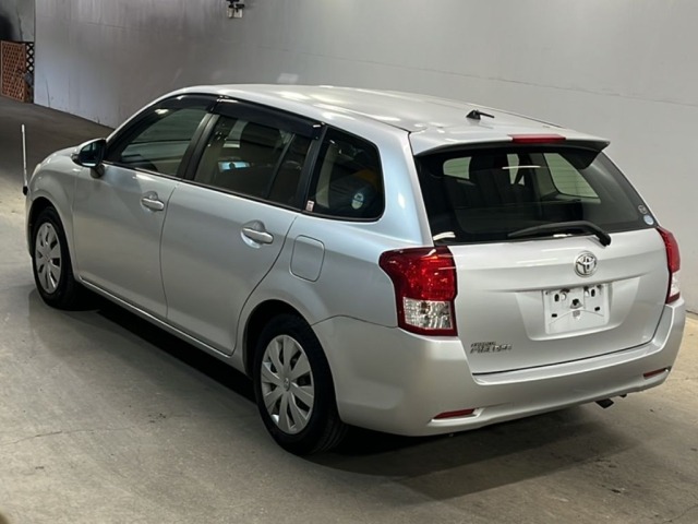 Toyota COROLLA FIELDER 2013 7560941-1