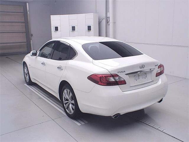 Nissan FUGA 2013 7560708-1