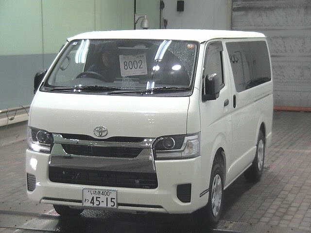 Toyota HIACE VAN 2026 7561241-4