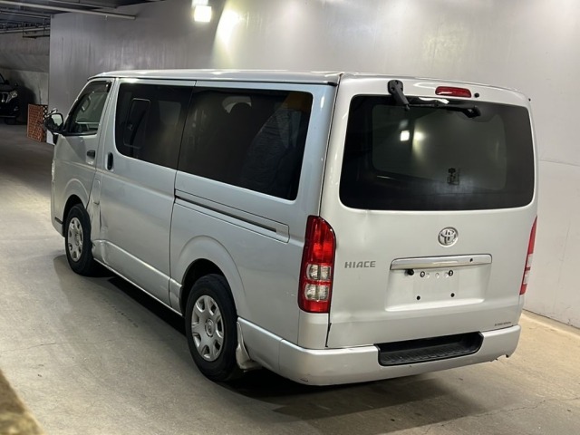 Toyota HIACE VAN 2015 7561288-1