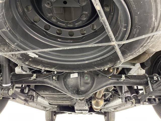 Toyota HIACE VAN 2023 7561416-13