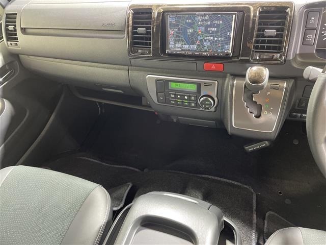 Toyota HIACE VAN 2023 7561416-7