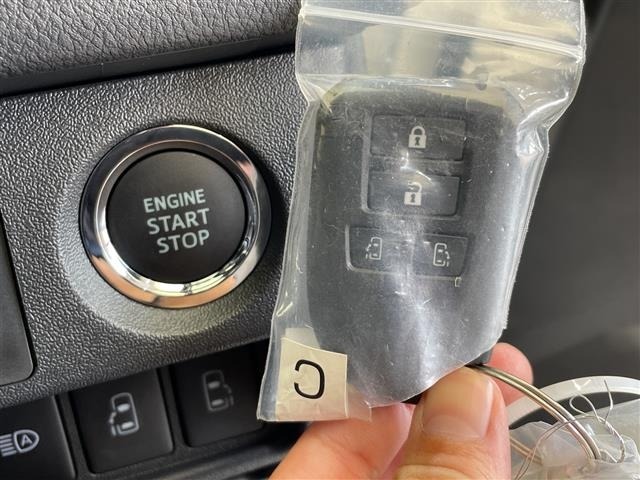 Toyota HIACE VAN 2025 7561425-22