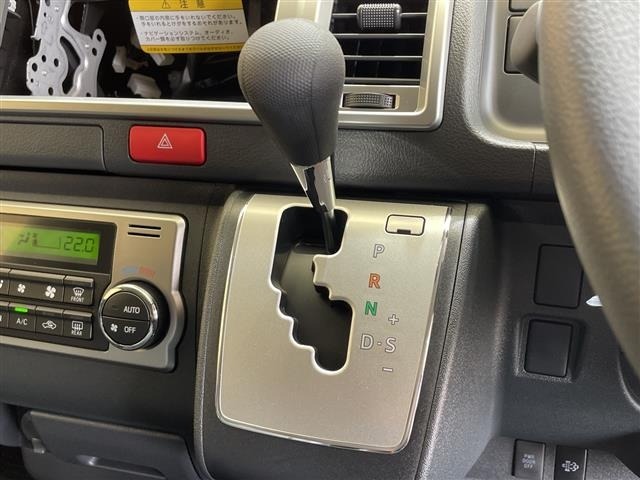 Toyota HIACE VAN 2025 7561425-5