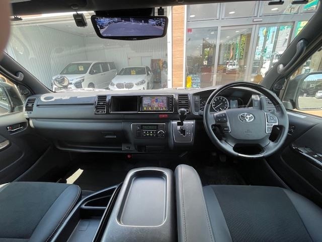 Toyota HIACE VAN 2020 7561426-14