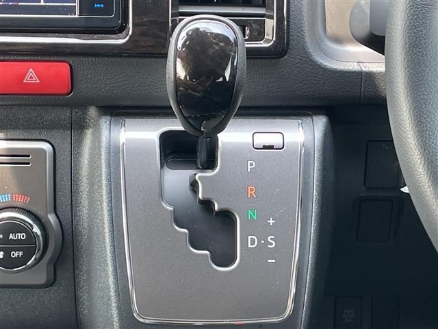 Toyota HIACE VAN 2026 7561428-18