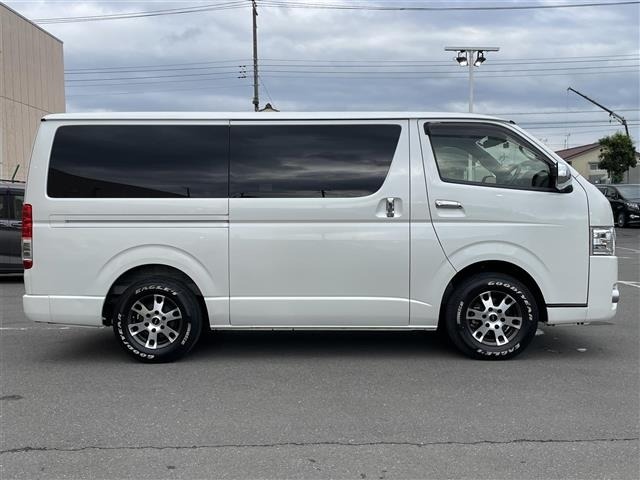 Toyota HIACE VAN 2019 7561429-20