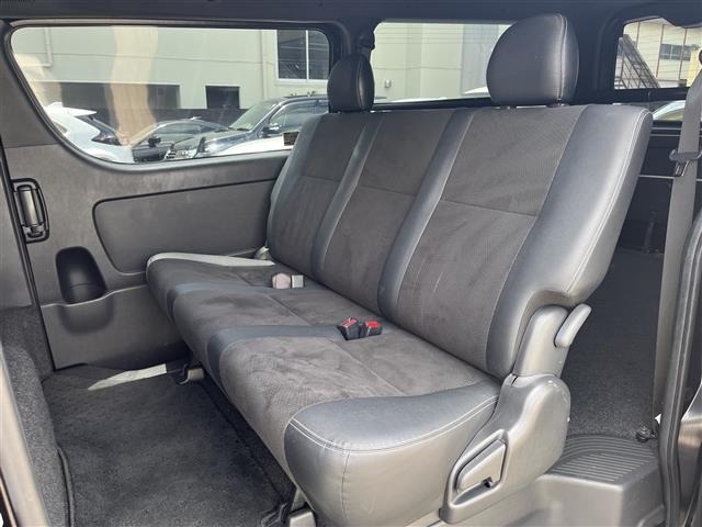 Toyota HIACE VAN 2020 7561430-10