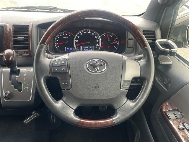 Toyota HIACE VAN 2019 7561443-3