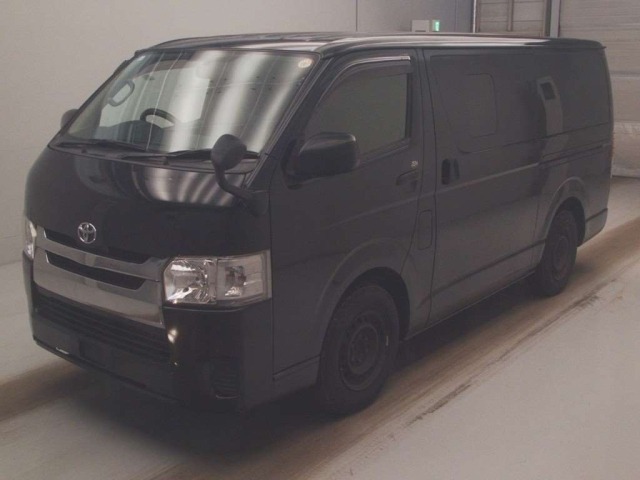 Toyota HIACE VAN 2017 7561445-0