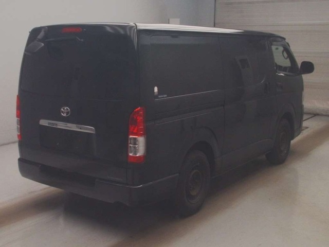Toyota HIACE VAN 2017 7561445-1