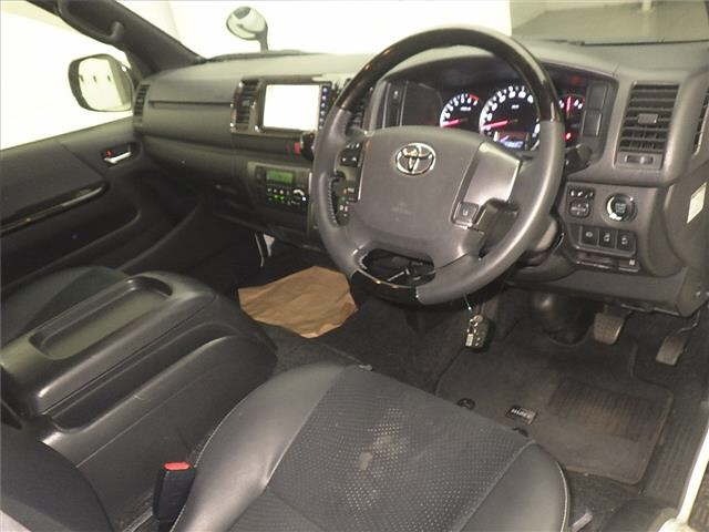 Toyota HIACE VAN 2020 7561641-3