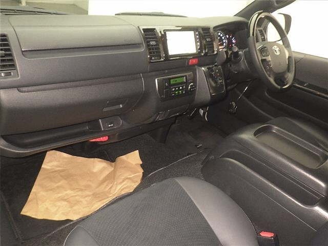 Toyota HIACE VAN 2020 7561641-4