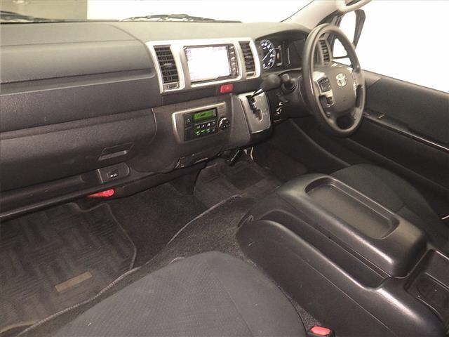 Toyota HIACE VAN 2021 7561642-4