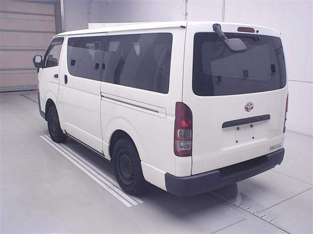 Toyota HIACE VAN 2020 7561651-1