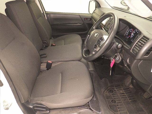 Toyota HIACE VAN 2020 7561651-5