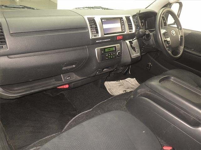 Toyota HIACE VAN 2022 7561652-4