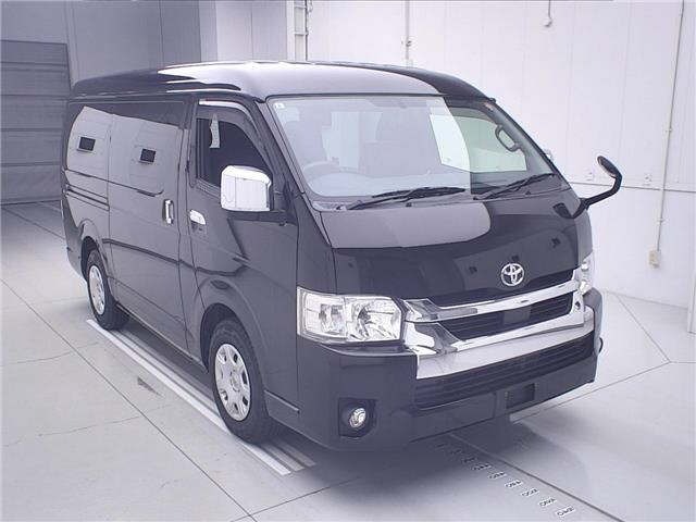 Toyota HIACE VAN 2021 7561661-0