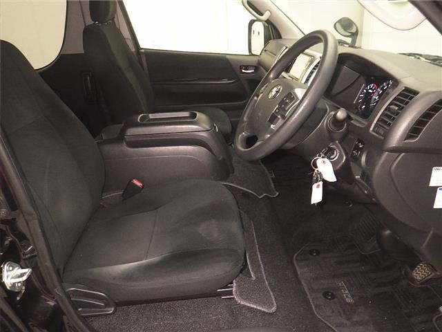 Toyota HIACE VAN 2021 7561661-5