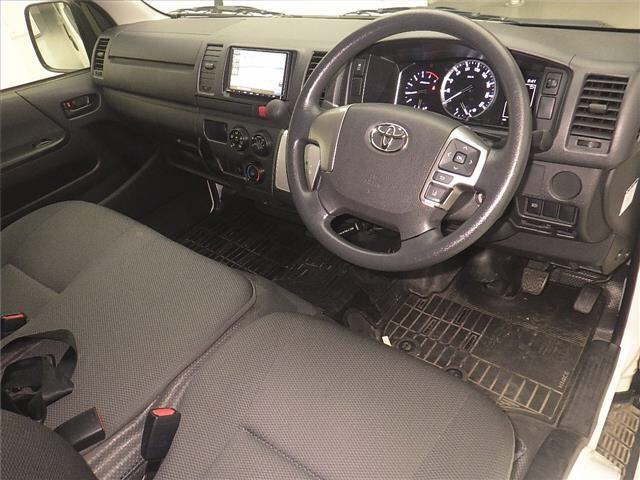 Toyota HIACE VAN 2021 7561673-3