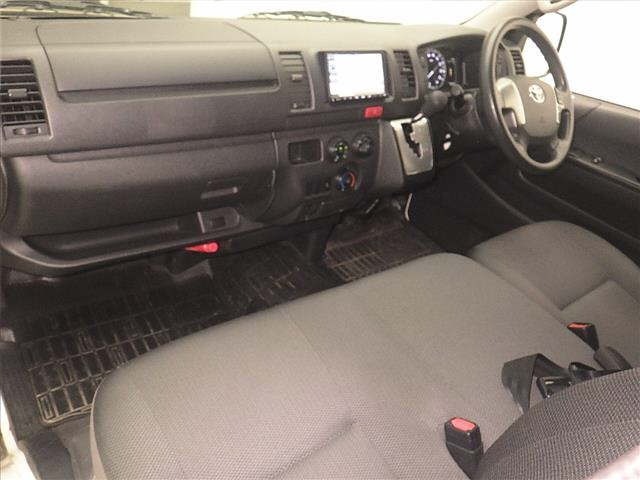 Toyota HIACE VAN 2021 7561673-4