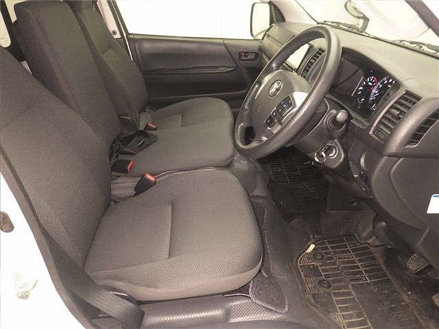 Toyota HIACE VAN 2021 7561673-5