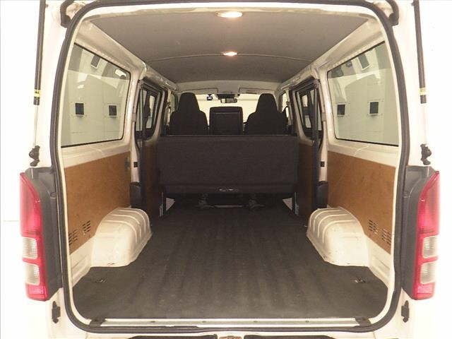 Toyota HIACE VAN 2021 7561673-7