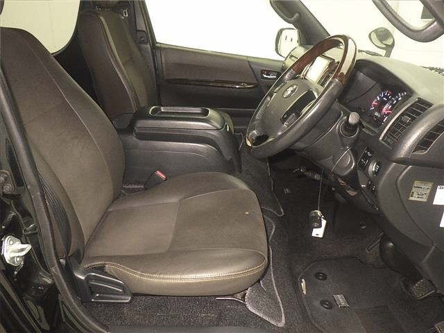 Toyota HIACE VAN 2019 7561674-5