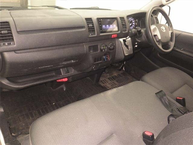 Toyota HIACE VAN 2021 7561675-4
