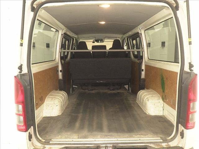 Toyota HIACE VAN 2020 7561676-7