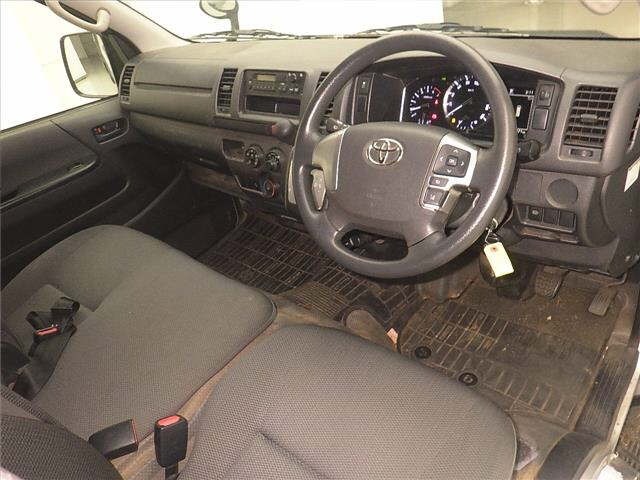 Toyota HIACE VAN 2021 7561686-3
