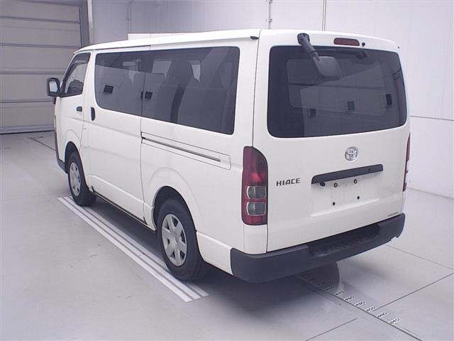 Toyota HIACE VAN 2022 7561696-1