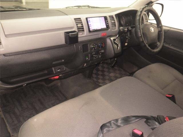 Toyota HIACE VAN 2011 7561700-4