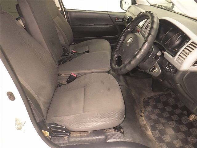 Toyota HIACE VAN 2011 7561700-5