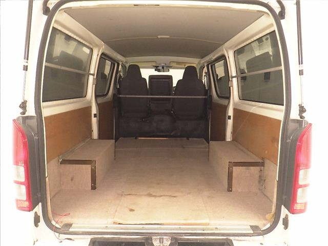 Toyota HIACE VAN 2011 7561700-7
