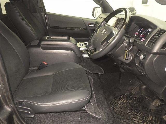 Toyota HIACE VAN 2019 7561708-3