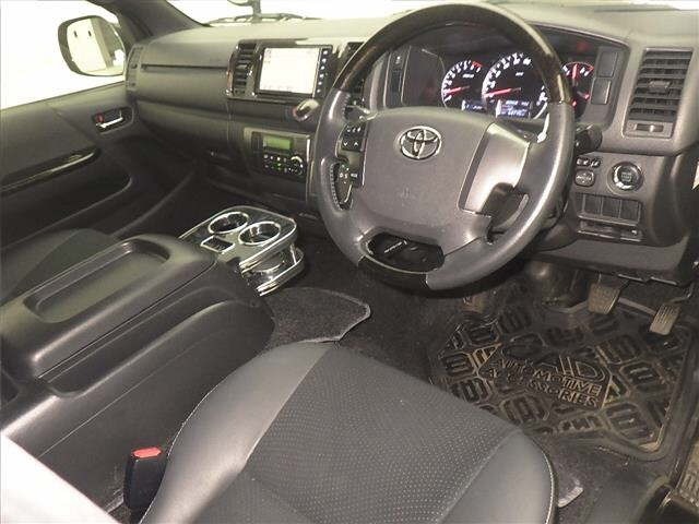 Toyota HIACE VAN 2019 7561708-4