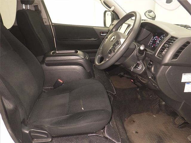 Toyota HIACE VAN 2020 7561709-5
