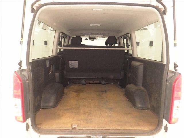 Toyota HIACE VAN 2020 7561709-7