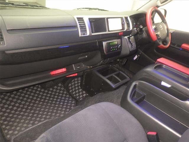 Toyota HIACE VAN 2013 7561711-4