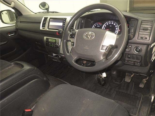 Toyota HIACE VAN 2019 7561725-3