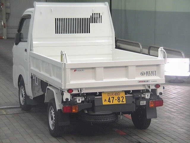 Daihatsu HIJET TRUCK 2026 7551938-1