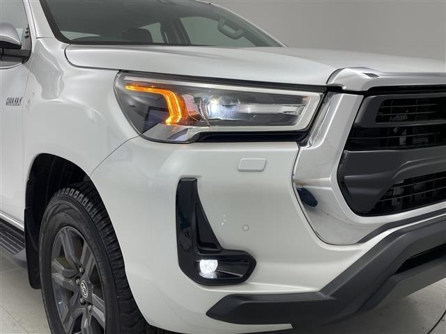 Toyota HILUX 2023 7557111-13