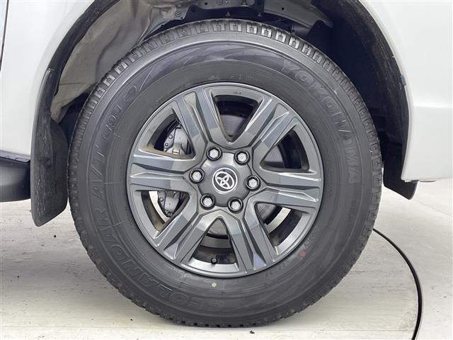 Toyota HILUX 2023 7557111-16