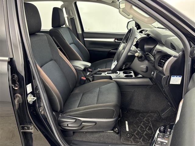 Toyota HILUX 2021 7557112-12