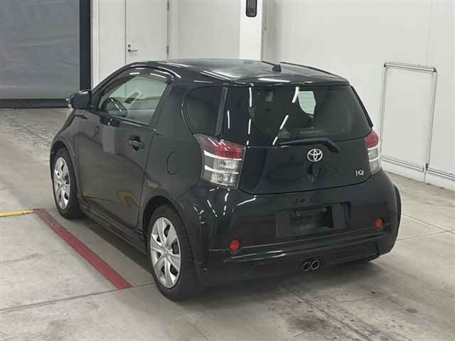 Toyota IQ 2009 7564140-1