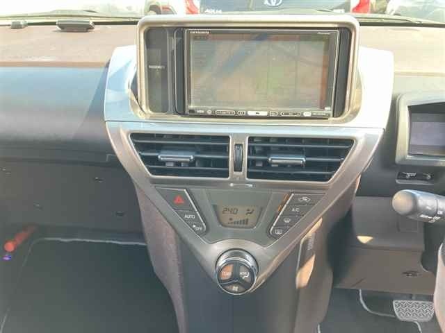 Toyota IQ 2009 7564140-6