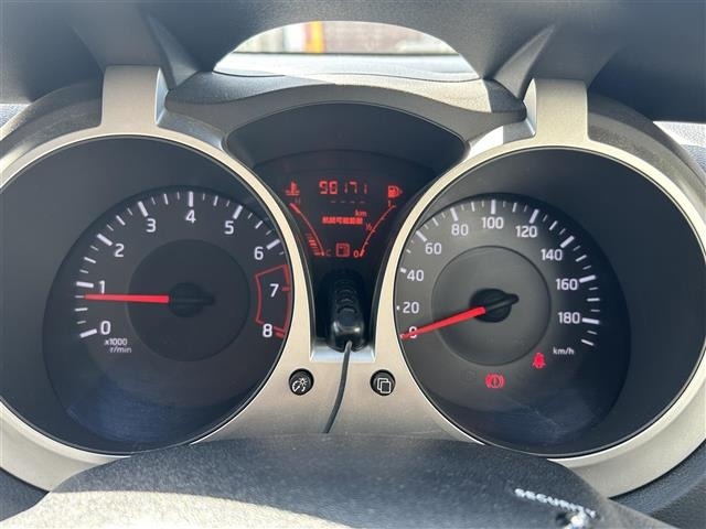 Nissan JUKE 2011 7563194-18