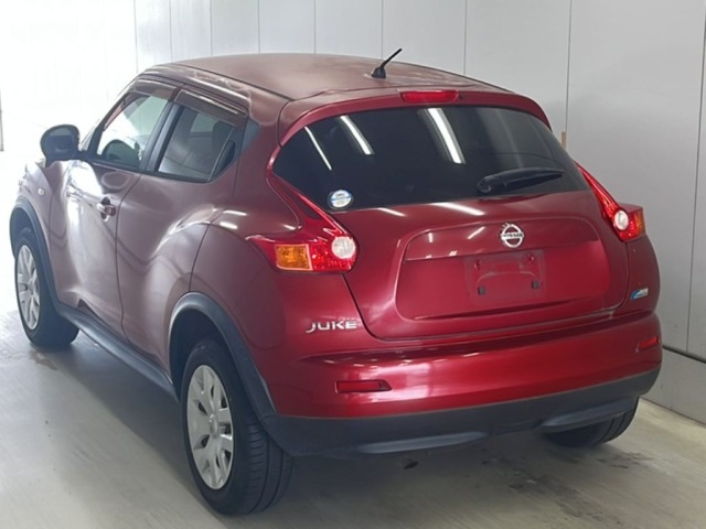 Nissan JUKE 2010 7563197-1