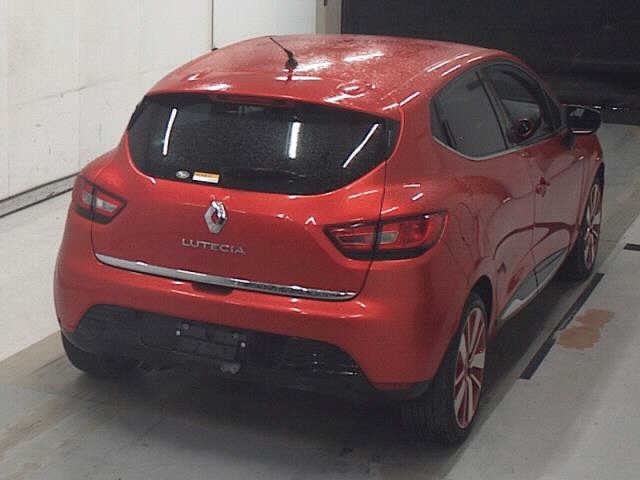 Renault LUTECIA 2015 7555125-5